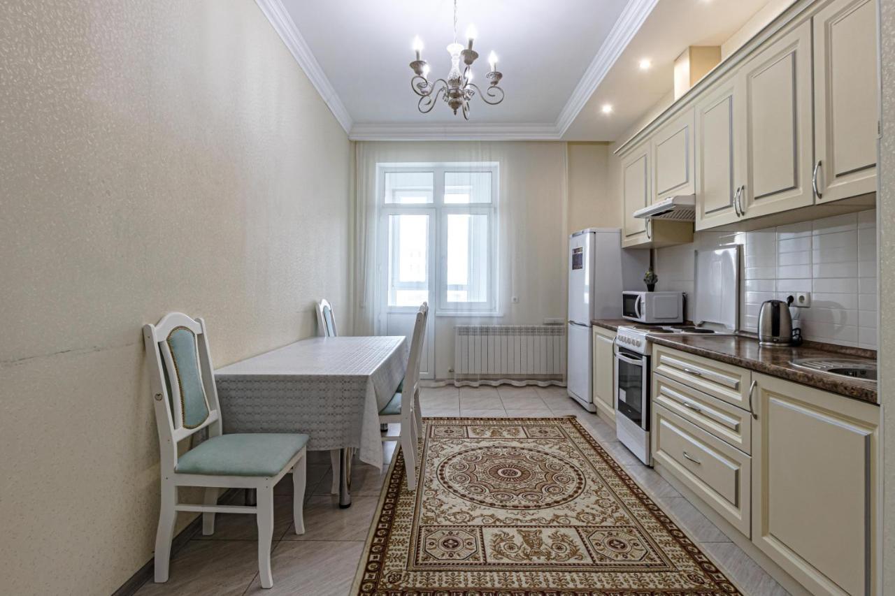 Apartments Lux 53/141 Astana Luaran gambar